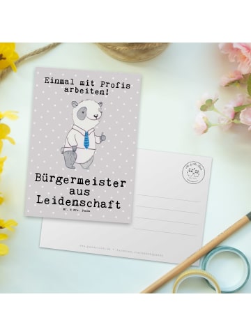 Mr. & Mrs. Panda Postkarte Bürgermeister Leidenschaft mit Spruch in Grau Pastell
