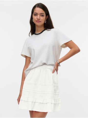Vero Moda Legerer Sommer Rock mit Rüschen und elastischem Bund in Weiß