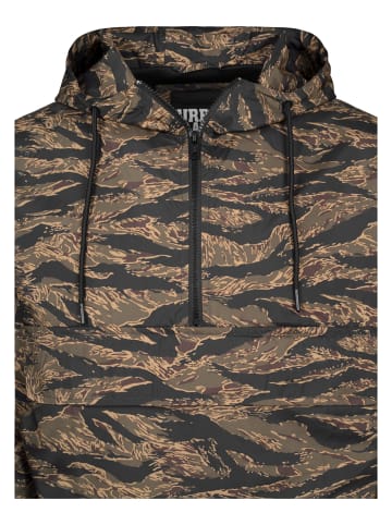 Urban Classics Windbreaker in wood camo