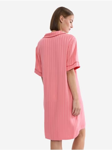 Triumph Nachthemd Red Label Amourette Jacquard in CHERRY ROSE