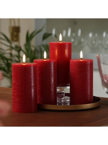 Uyuni 4er Set LED Kerzen PIA Rustik-Optik H: 15cm mit Batterien und Fernb in rot
