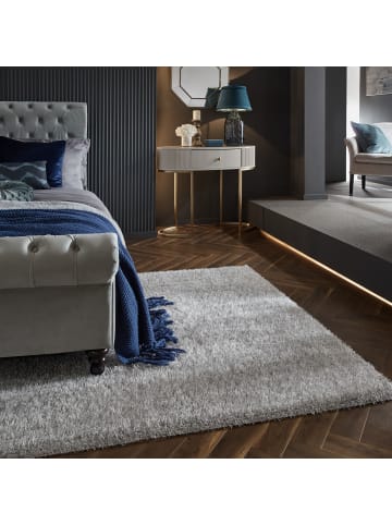 KADIMA DESIGN Hochflor-Teppich aus recyceltem Polyester in Grau