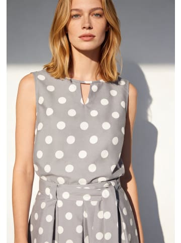 More & More kurzes Blusentop, gepunktet in various dots print new silver grey offwhite