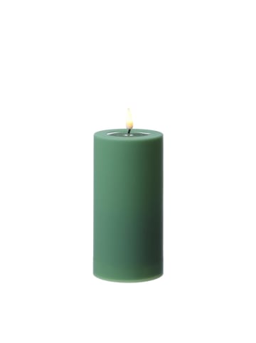 Deluxe Homeart LED Kerze Mia Kunststoff für Innen/Außen flackernd H: 15cm D: 7,5cm in grün