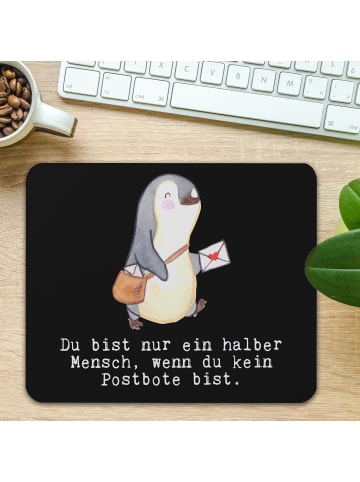 Mr. & Mrs. Panda Mauspad Postbote Herz mit Spruch in Schwarz