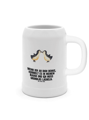 Mr. & Mrs. Panda Bierkrug Pinguine Kuss mit Spruch in Weiß