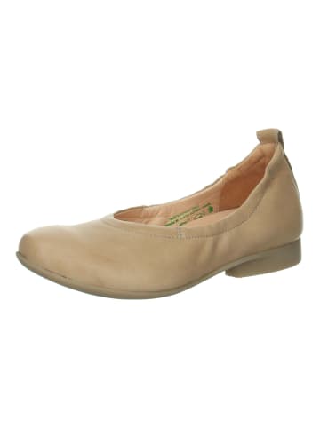 Think! Ballerinas in Beige