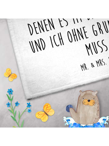 Mr. & Mrs. Panda Gästehandtuch Robbe Liegen mit Spruch in Weiß