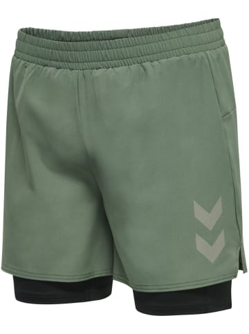 Hummel Short in Grün