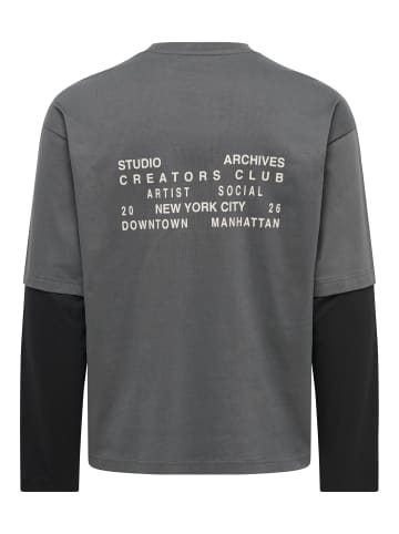 ONLY & SONS T-shirt in Grey Pinstripe