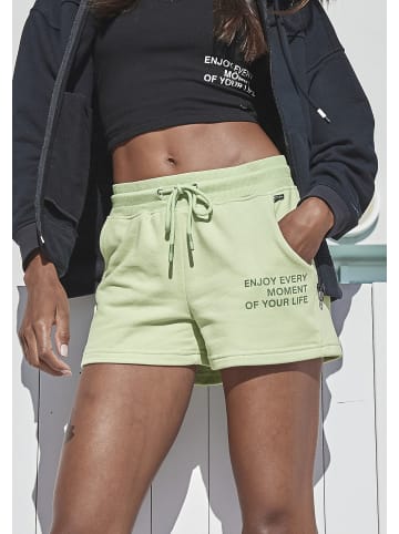 Buffalo Sweatshorts in jade