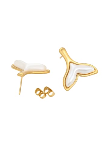 faina Women Stud Earrings in Gold With White