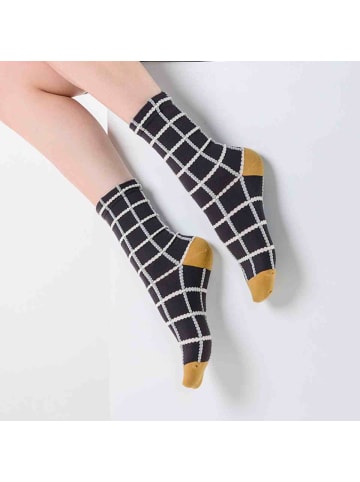 MUNADUNA 2er-Pack 3D-Relief Karomuster-Fashionsocken-Farb-Mix