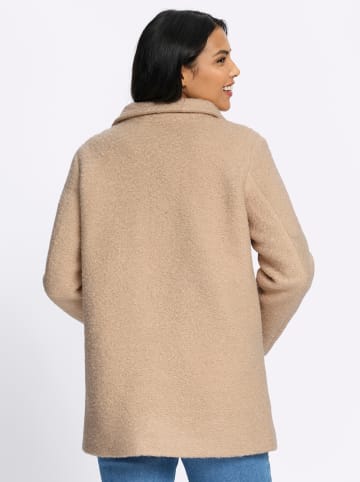 Sieh an! Bouclé-Jacke in beige