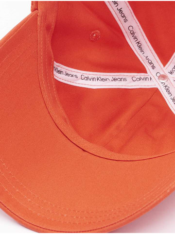 Calvin Klein Flexfit in coral orange