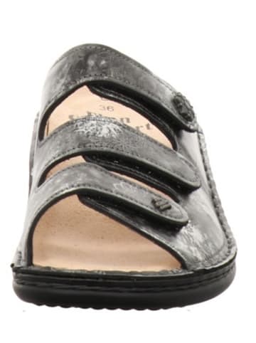 Finn Comfort Pantoletten in grau