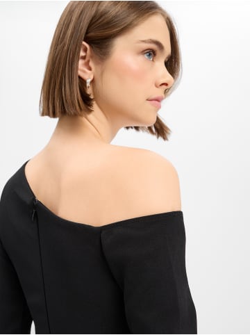 Lipsy Abendkleid in schwarz - 0001