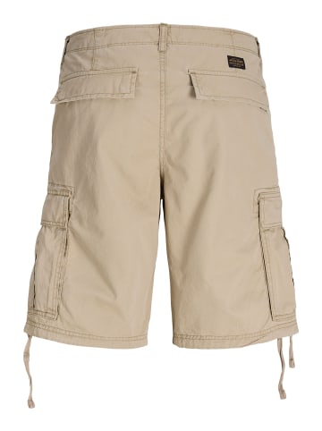 Jack & Jones Cargo Shorts in Crockery 1