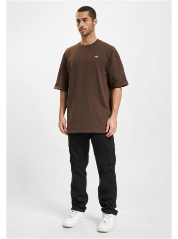 DEF DEF T-Shirts in choclate brown