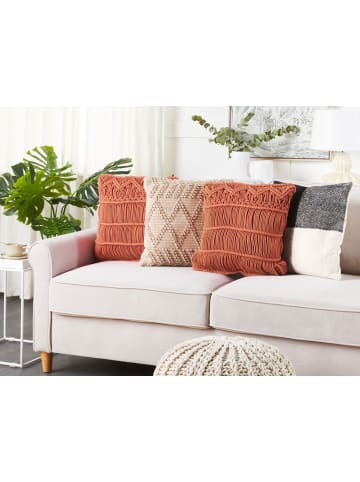 Beliani Dekokissen AKKOY in Orange - (W) 45 x (H) 12 x (L) 45 cm