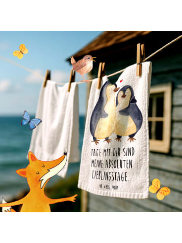 Mr. & Mrs. Panda Gästehandtücher Pinguin umarmen mit Spruch in Weiß