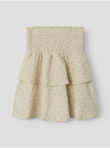 name it Rock in Baby'S Breath