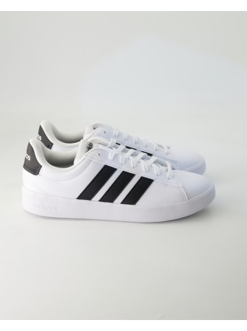 adidas Fitnessschuhe in Weiß