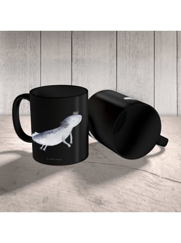 Mr. & Mrs. Panda Kaffeetasse Axolotl Schwimmen ohne Spruch in Schwarz