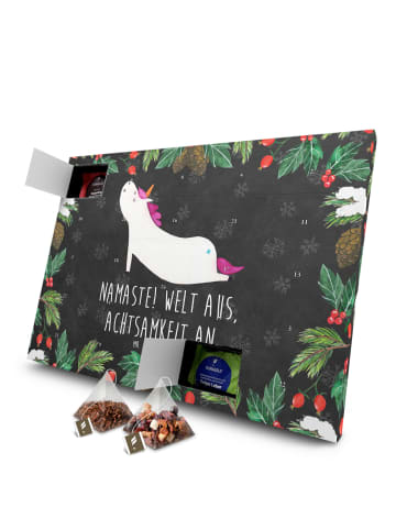Mr. & Mrs. Panda Tee Adventskalender Einhorn Yoga mit Spruch in Kreidetafel