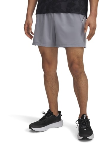 Under Armour Sportshorts "Launch Pro 5'' Shorts" in Grau