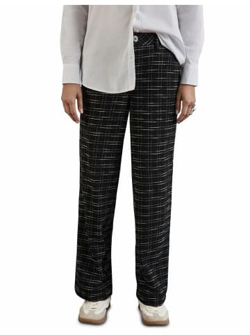 Street One Hose & Shorts in schwarz