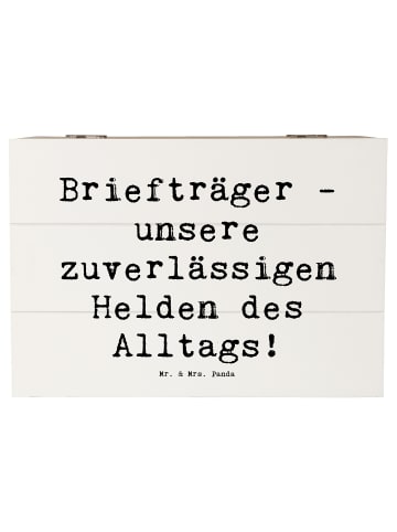 Mr. & Mrs. Panda Kiste Spruch Briefträger Helden mit Spruch in Weiß