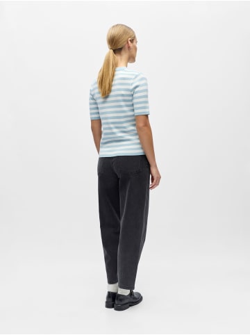 Object T-Shirt in Winter Sky