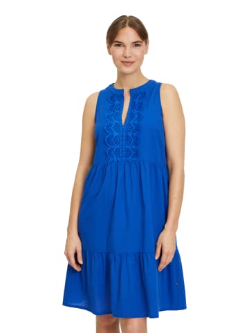 Vera Mont Sommerkleid mit Stufen in Bright Lapis