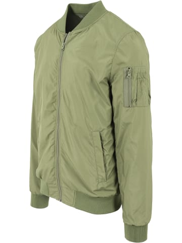 Urban Classics Urban Classics in olive