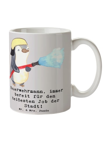Mr. & Mrs. Panda Kaffeebecher Feuerwehrmann Held mit Spruch in Grau Pastell