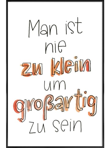 Juniqe Poster in Kunststoffrahmen "Nie zu Klein" in Orange & Weiß