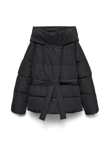Vero Moda Mantel in Black