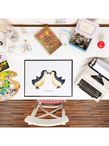 Mr. & Mrs. Panda Schreibunterlage Pinguin Liebe ohne Spruch in Weiß