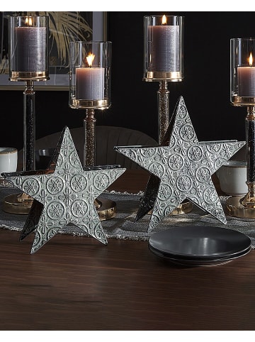 Beliani 2er-Set Kerzenständer TORNIO in Silber