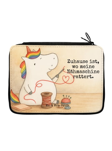 Mr. & Mrs. Panda Federmappe Einhorn Näherin Design mit Spruch in Weiß