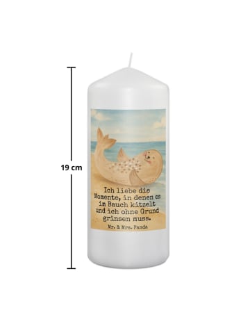 Mr. & Mrs. Panda Tischkerze Robbe Liegen Design mit Spruch in Weiß