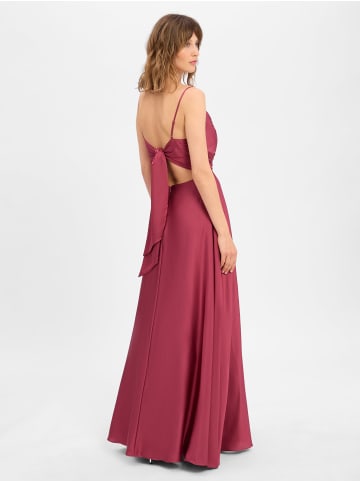 Marie Lund Abendkleid in himbeer - 0005