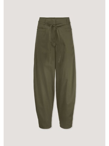 Hessnatur Hessnatur Gewebe Hose Barrel Leg aus Bio-Baumwolle mit Elasthan in goldoliv