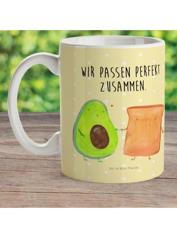 Mr. & Mrs. Panda Kindertasse Avocado Toast mit Spruch in Gelb Pastell