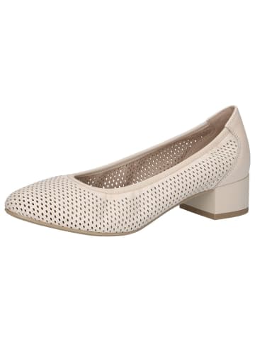 Caprice Pumps in CREAM PERLATO