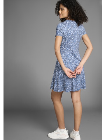 Kangaroos Jerseykleid in blau-geblümt