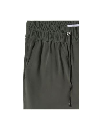 Cecil Capri in clear khaki