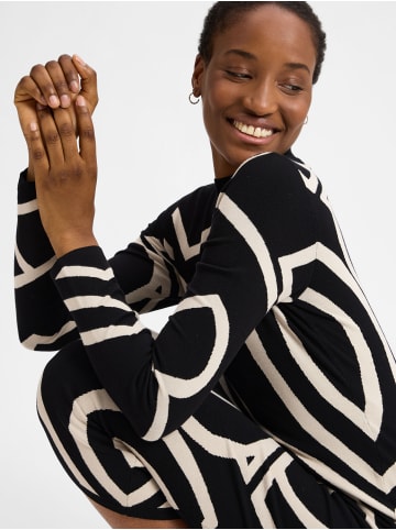 comma Strickkleid in schwarz - 0001