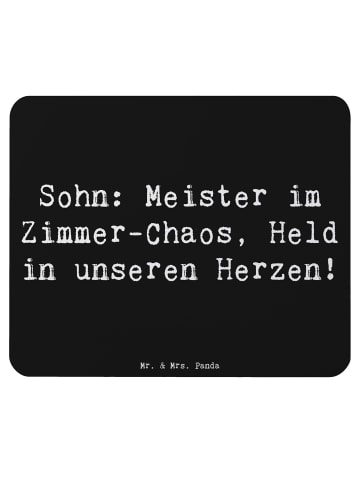 Mr. & Mrs. Panda Mauspad Sohn Chaosheld mit Spruch in Schwarz